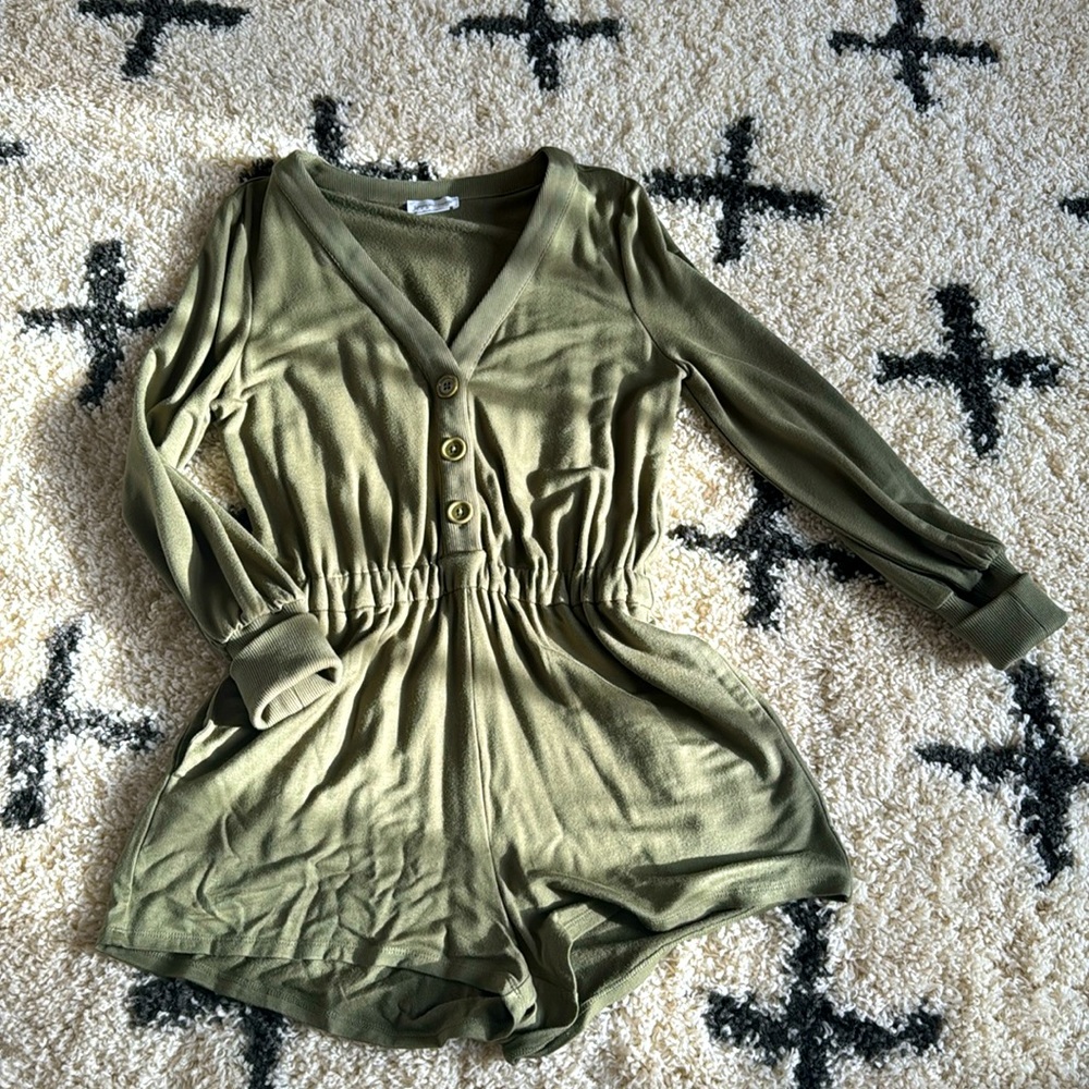 Lovers & Friends long sleve romper